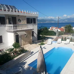 Jobst Trogir